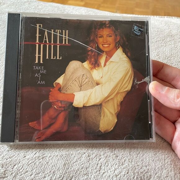 Cd: faith hill - Picture 1 of 2